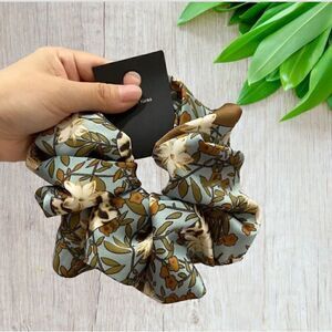 HAIR CRUNCHY HAIR ACCESSORY